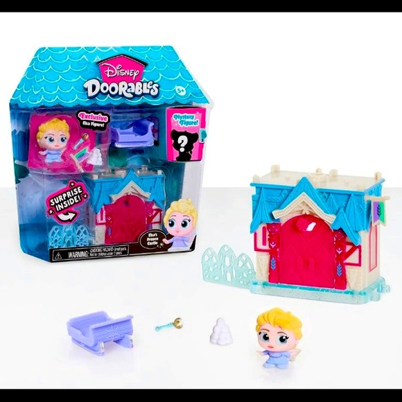 Host Pick Disney Doorables Mini Playset Elsa’s Frozen Castle - Picture 2 of 6